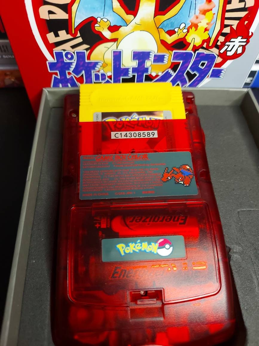 Charizard GBC Custom UV Printed Shells Matching Box